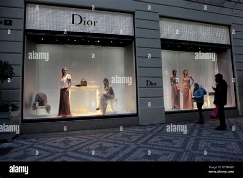 dior czech republic.